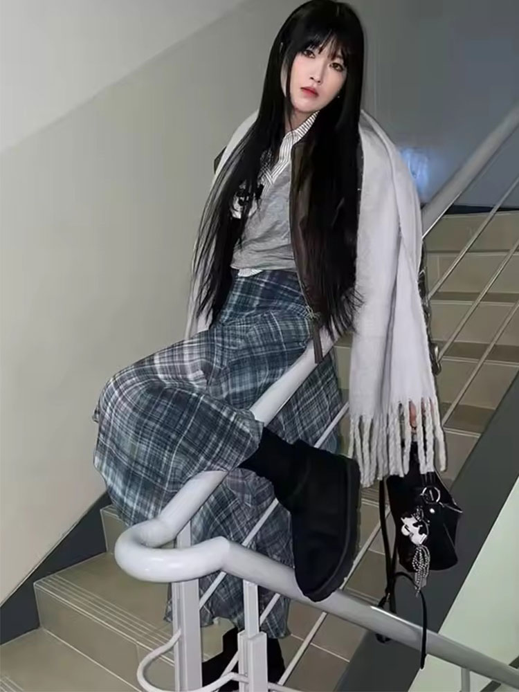 Women's Blue Plaid Pleated Ski - Women'S Fashion Trends 2026 Spring Summer recension och pris