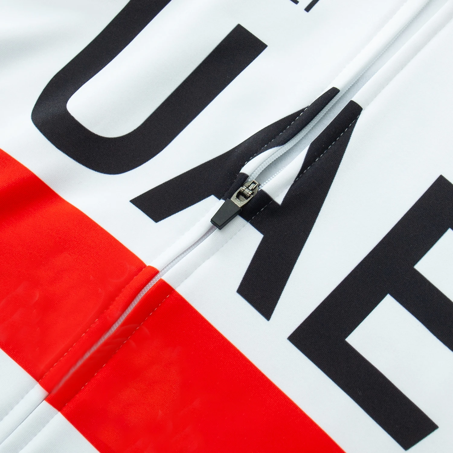 White UAE  Winter Cycling Jack - Women Fashion Uae recension och pris