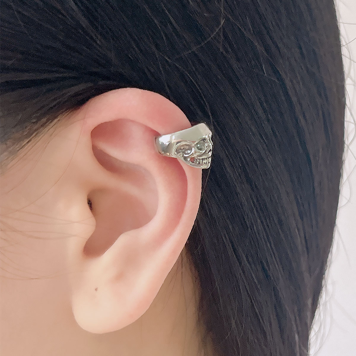 Retro Skull Helix Non-Pierced  - Women'S Fashion Edgy recension och pris
