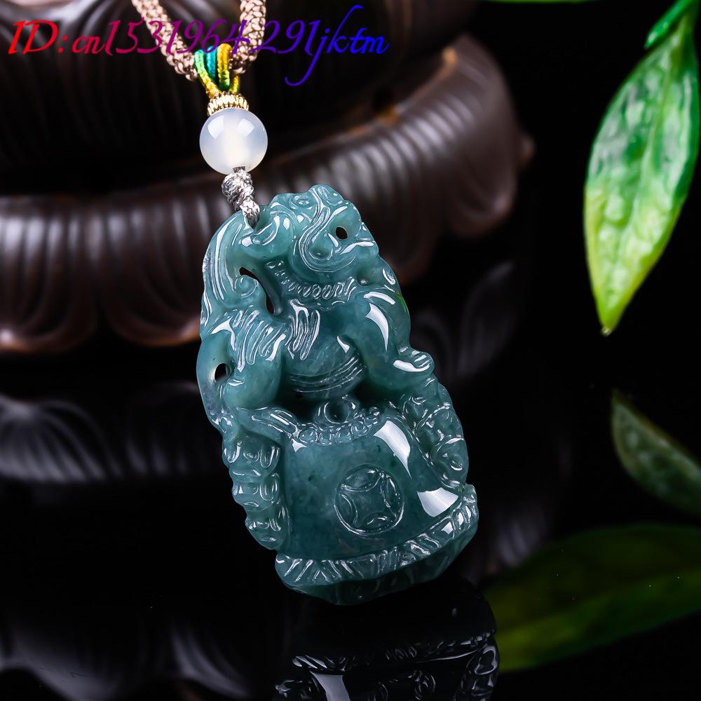 Burmese Jadeite Pixiu Pendant  - Women'S Fashion recension och pris