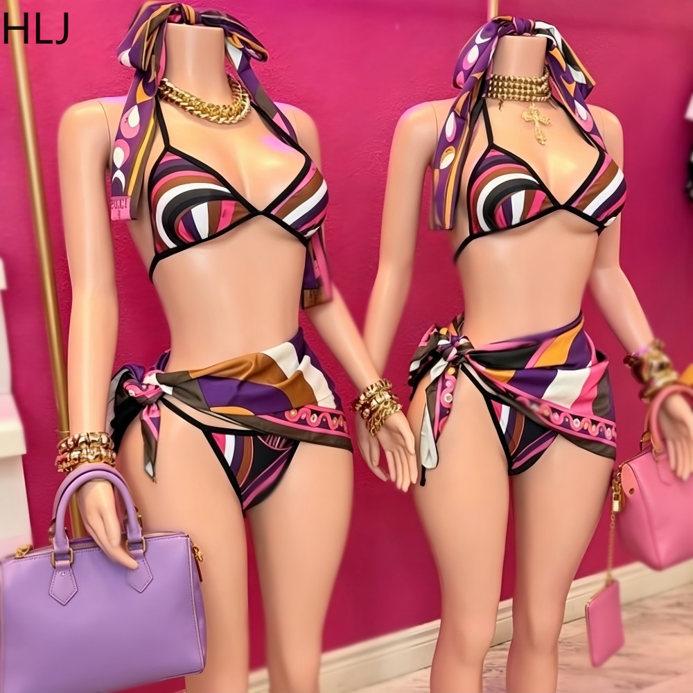 HLJ Women 4Piece Print Bikini  - Printed Wrap Skirt recension och pris