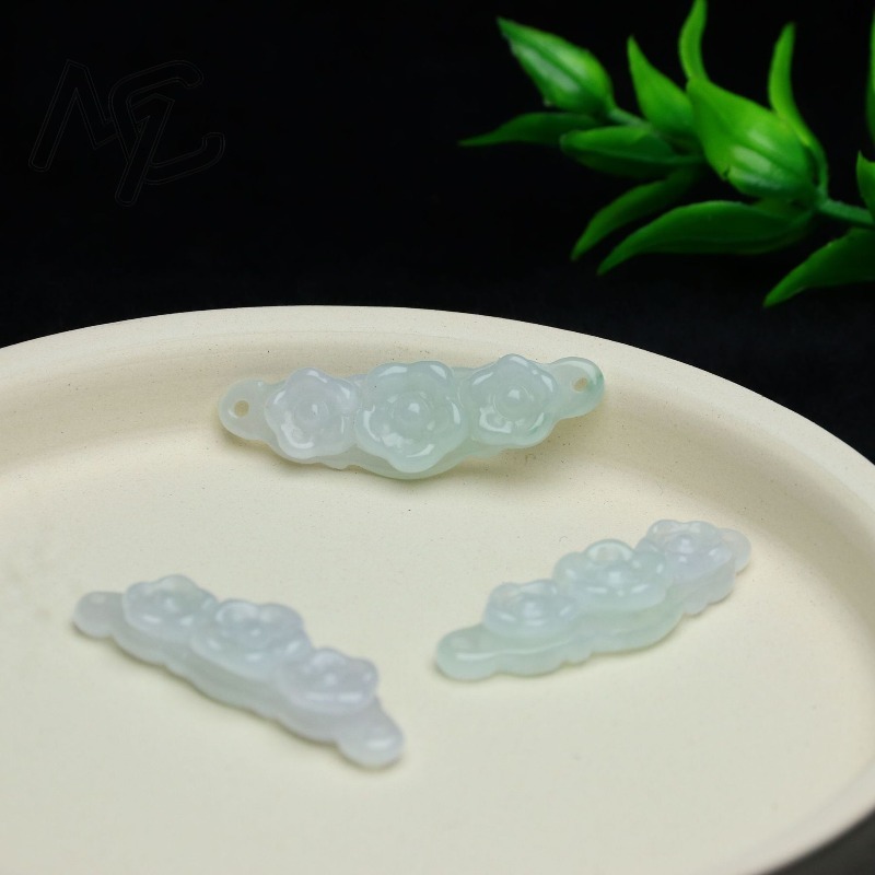 1pc Natural Jadeite Emerald Fl - Women'S Fashion recension och pris