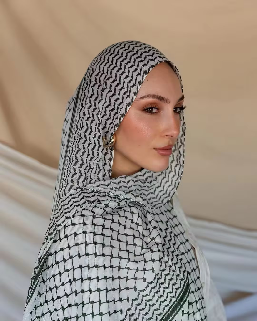 Hot Arab Chiffon Scarf Women M - Women Fashion Uae recension och pris